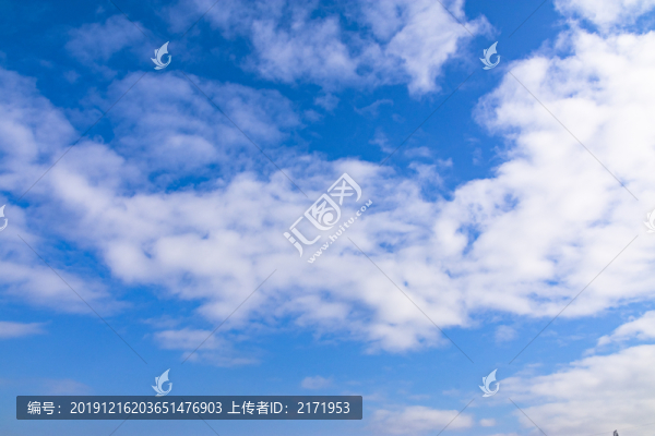 藍(lán)天白云