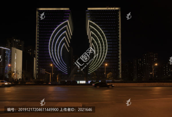 昆明云南日報大樓夜景