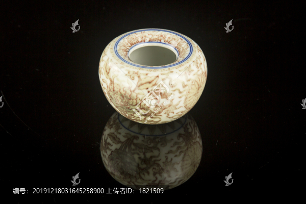 釉里紅水盂