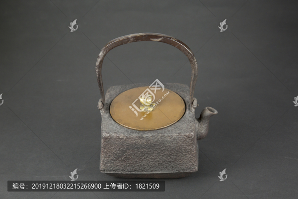 鐵瓶