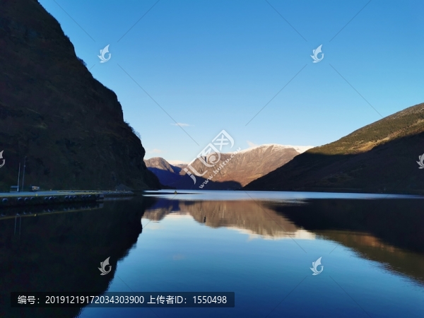 寧?kù)o海灣