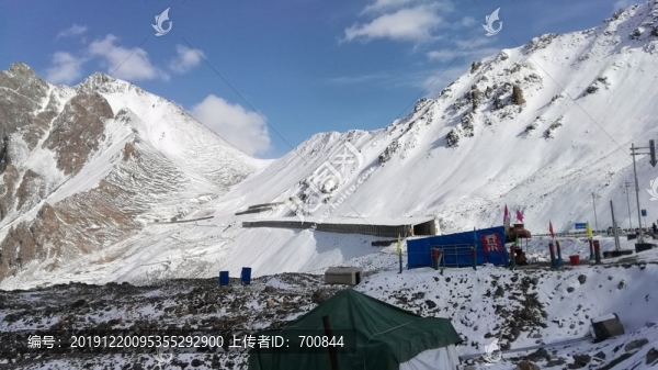 新疆獨(dú)庫公路攝影照片