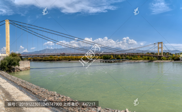 貴德黃河大橋