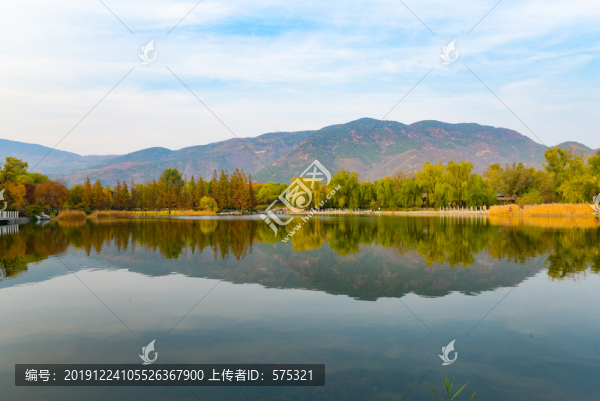 湖光山色