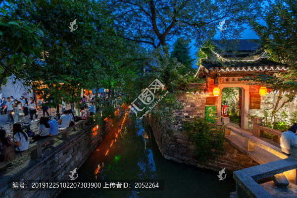 蘇州古鎮(zhèn)夜景