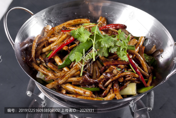 干鍋茶樹菇