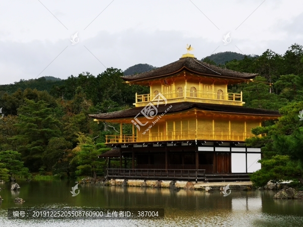 日本金閣寺