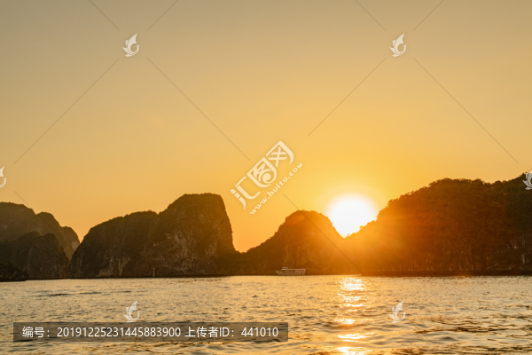 下龍灣