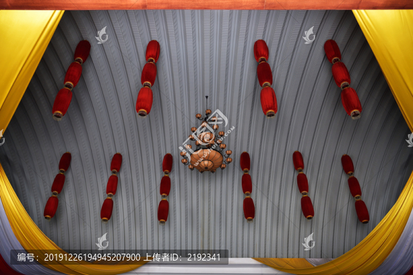 寺院天花板裝飾