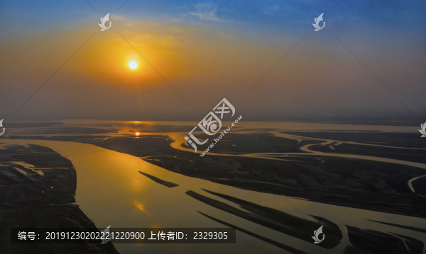 航拍下的黃河日落美景如畫