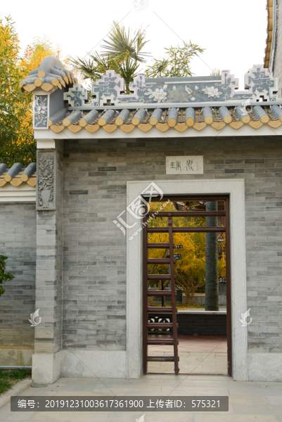 嶺南建筑門