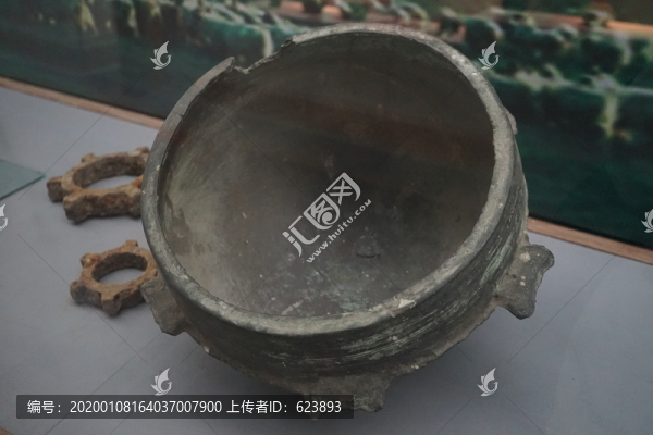 六耳銅釜