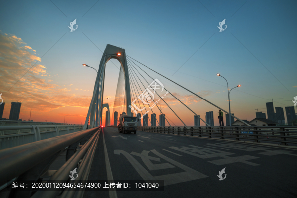 青山大橋日出