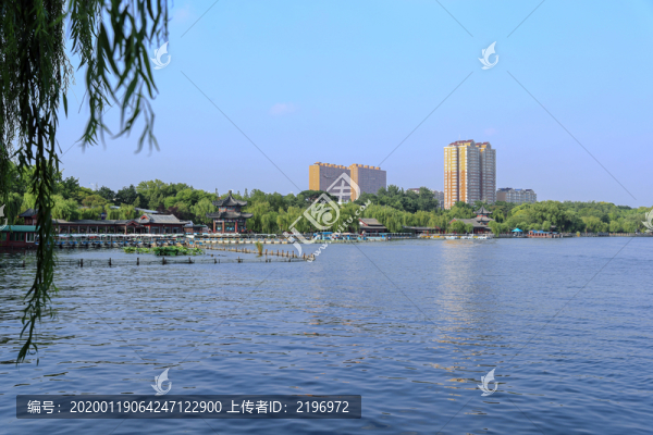 濟(jì)南大明湖風(fēng)光