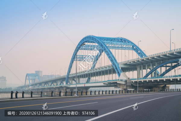 浙江杭州復(fù)興大橋和錢塘江風(fēng)光
