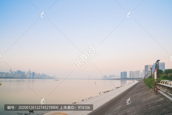 浙江杭州城市建筑和錢塘江風(fēng)光