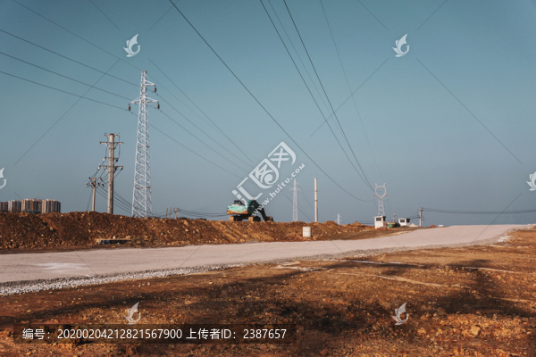 藍(lán)天電網(wǎng)紅土地素材