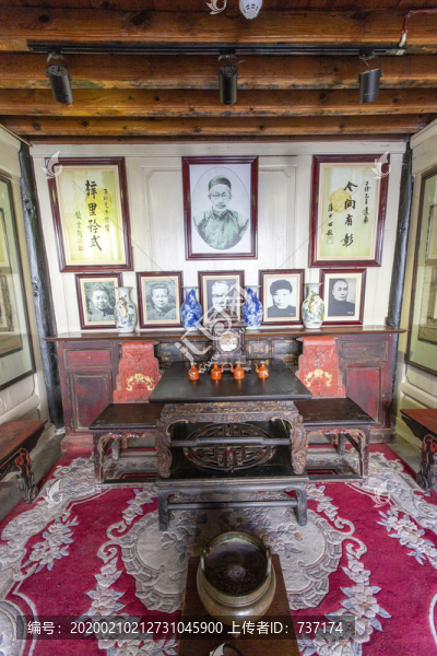 喜洲古鎮(zhèn)嚴(yán)家大院堂屋