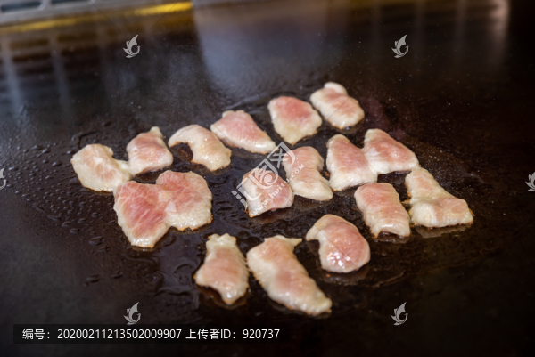 鐵板豬爽肉