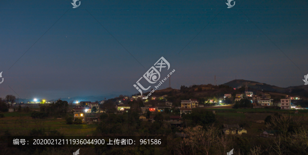 安康農(nóng)村夜景