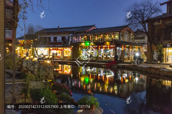 束河古鎮(zhèn)夜景