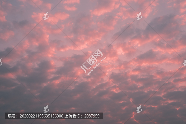 紅霞