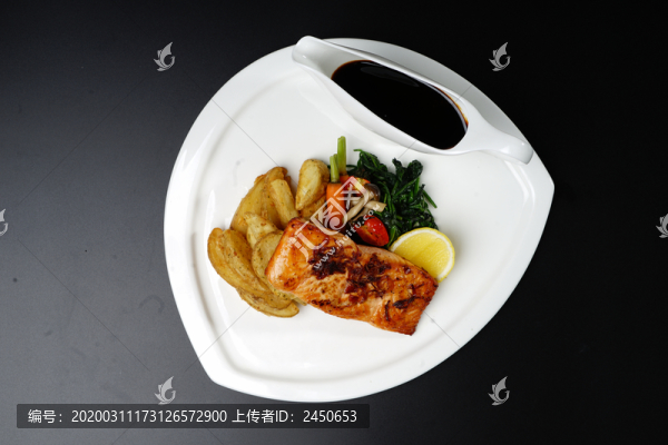 三文魚(yú)排