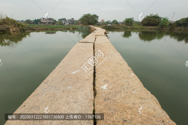 點天燈石板橋