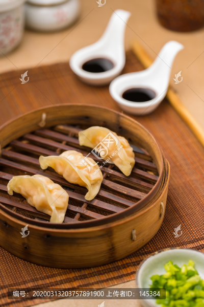 蝦皇蒸餃