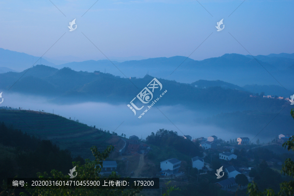 縣河云霧日出十