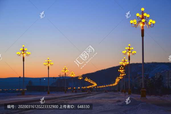 街道夜景
