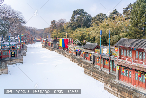 北京冬季雪后的頤和園蘇州街建筑