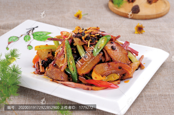 蕨菜炒臘肉