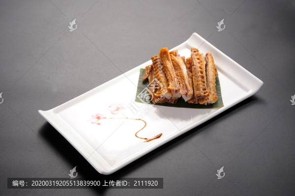 五香鴨翅