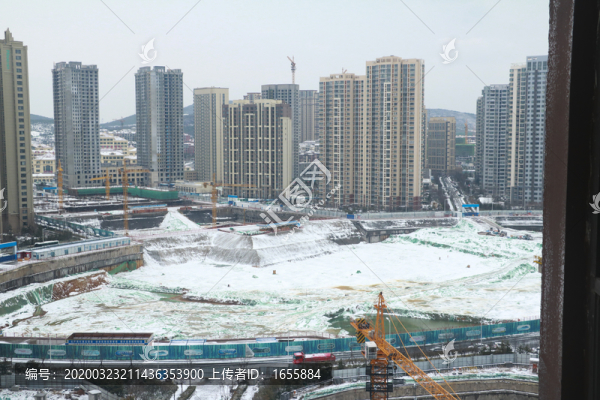 雪景工地