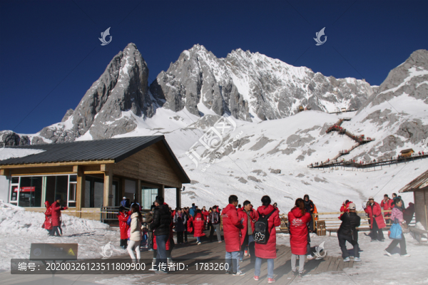 玉龍雪山