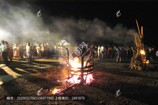 篝火晚會(huì)