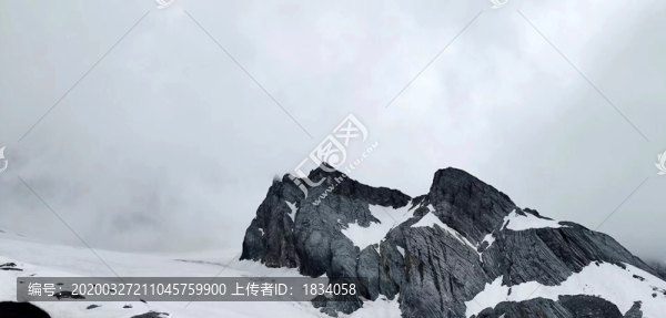 雪山