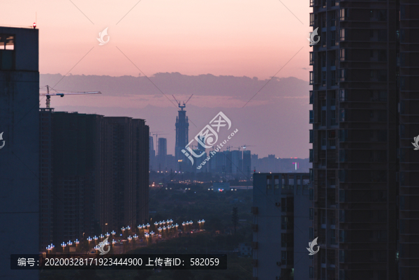 城市夕陽剪影