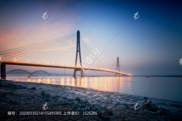 南京長(zhǎng)江三橋