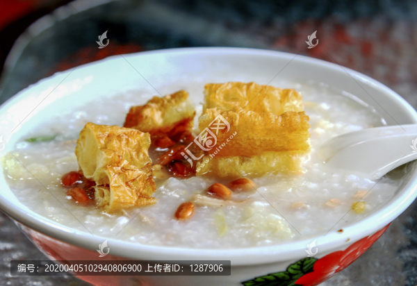 荔灣艇仔粥