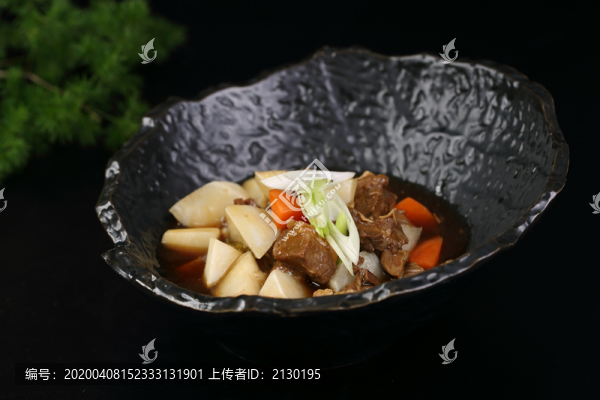 蘿卜燒牛腩