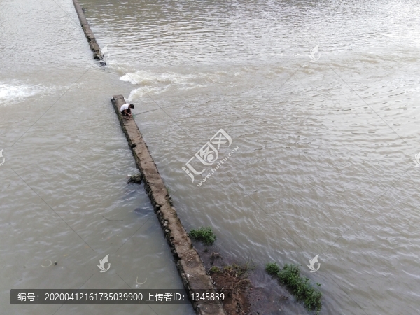 小董鎮(zhèn)水力發(fā)電站供電站
