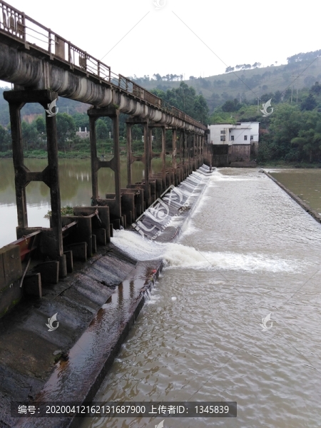 小董鎮(zhèn)水力發(fā)電站供電站