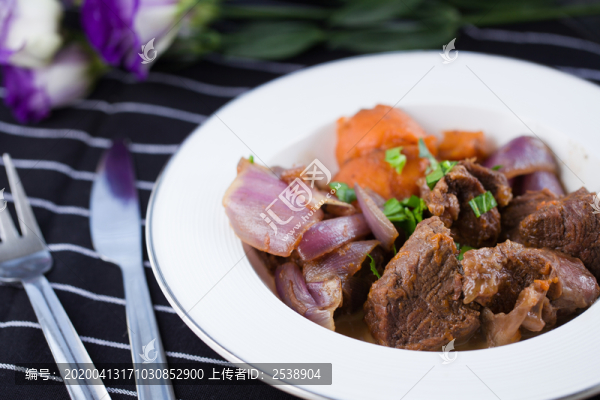 燉牛肉
