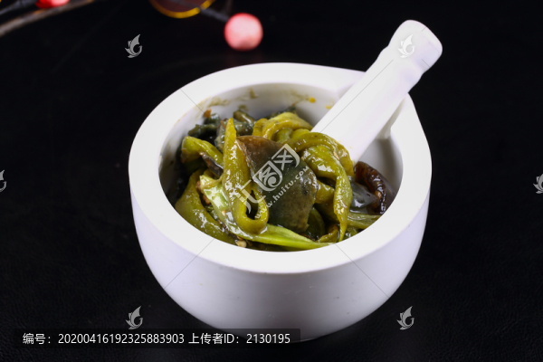 皮蛋搗尖椒