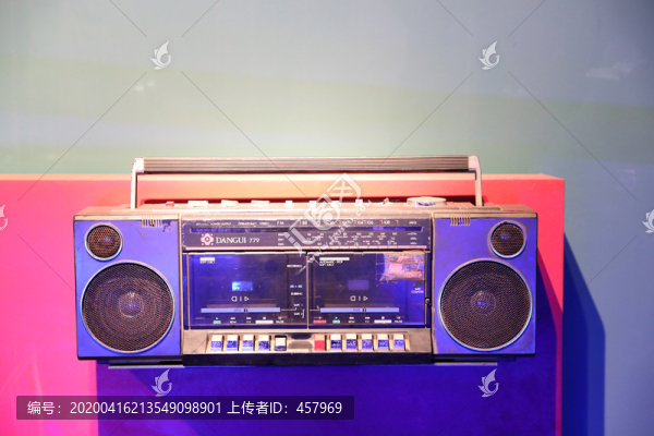 立體聲收錄機(jī)