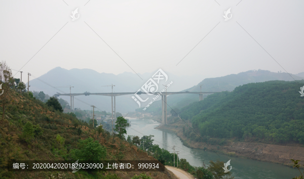 的橋?yàn)憸娼? title=