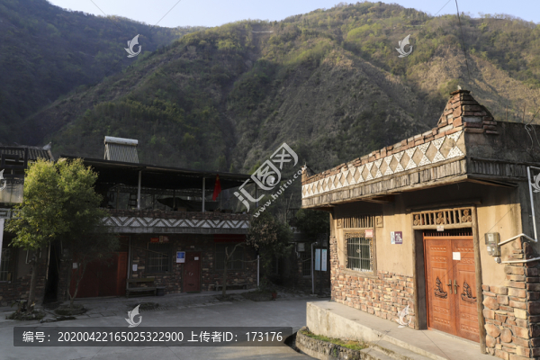 災后重建的羌寨