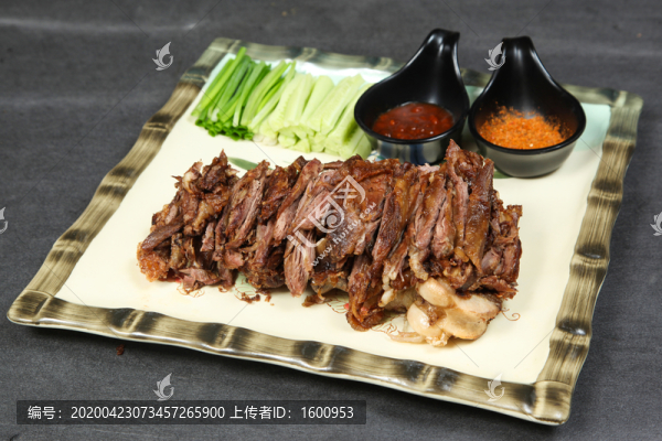 碳烤羊腿